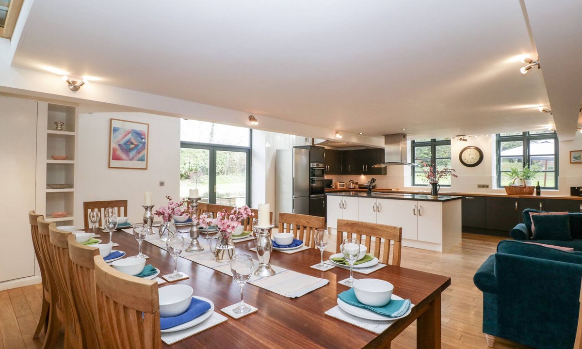 Little Cowarne Cottage | Owl Barn