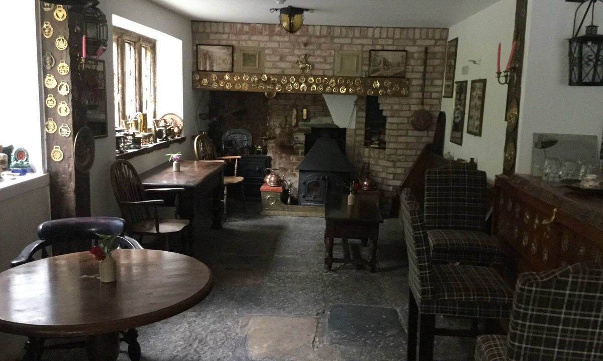 South Perrott Hotel | Parrett Hotel