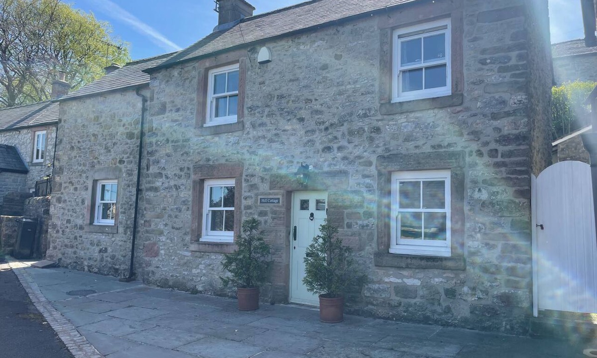 Winster Cottage | Peak District Cottage | Walks, Pubs & Village Shop Nearby