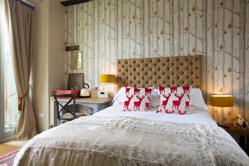 Whitley Hotel | Pear Tree Inn Whitley
