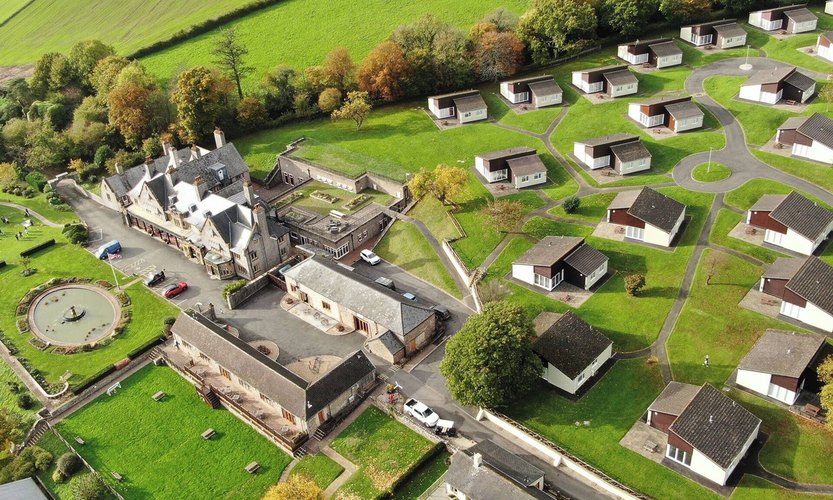 Heligan Cottage | PEBBLE & PINE AT HARCOMBE HOUSE, family friendly in Chudleigh
