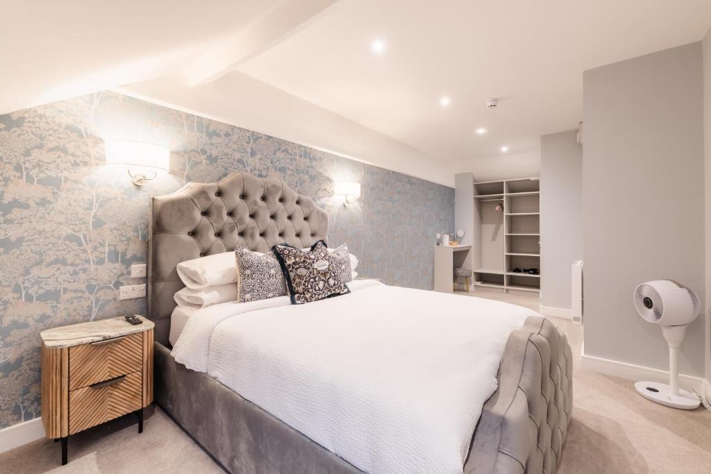 Treorchy Hotel | Pencelli Hotel