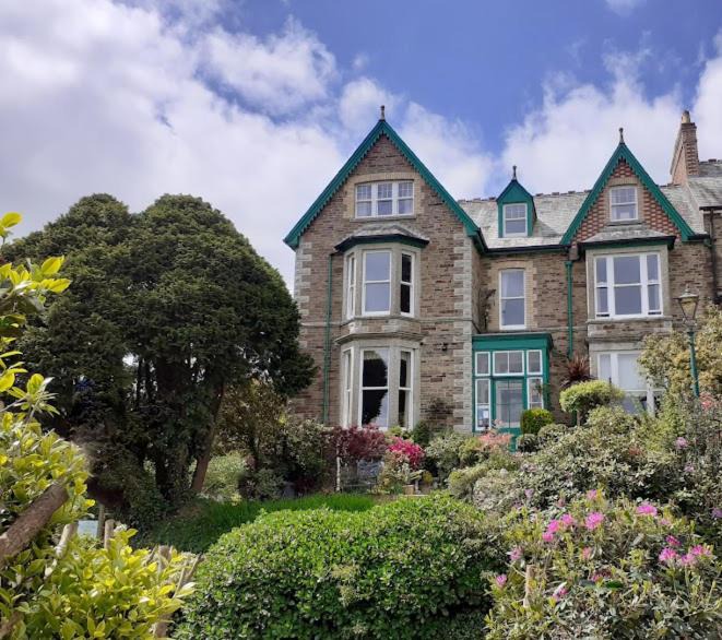 Lostwithiel Bed & Breakfast | Penrose Bed & Breakfast
