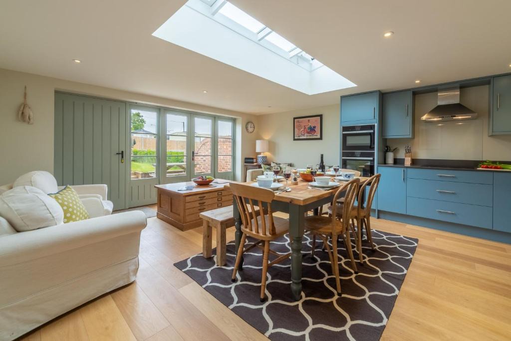 Burnham Overy Staithe House | Picarini