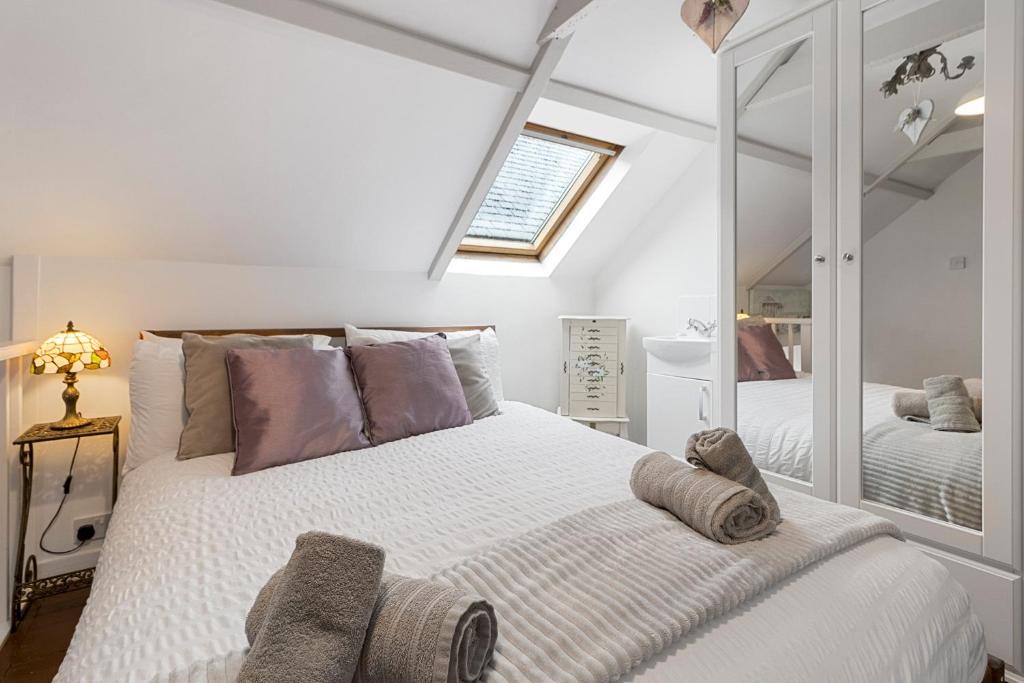 Exeter House | Pip's Cottage