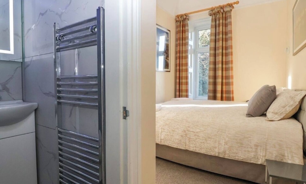 Bontnewydd Hotel | Plas Y Bryn Manor Hotel