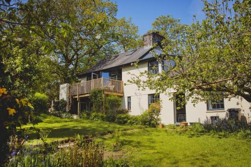 Pentrefelin House | Plasbach Cottage