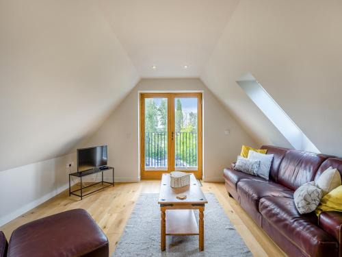 Bulmer House | Pond View Loft