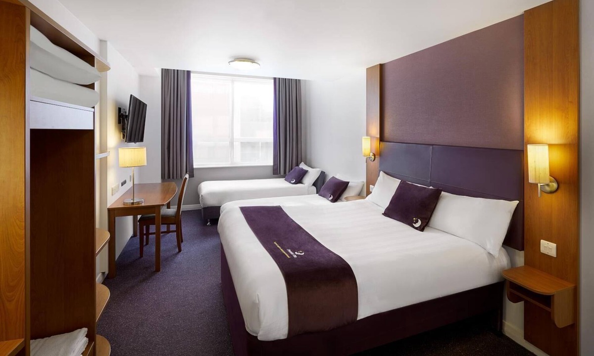 Rufford Hotel | Premier Inn Balsall Common - Near Nec