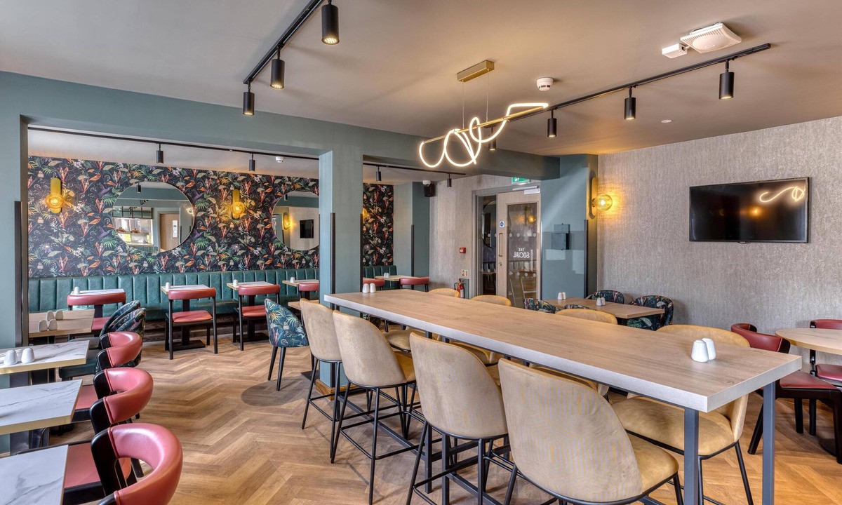 Whitstable Hotel | Premier Inn Whitstable