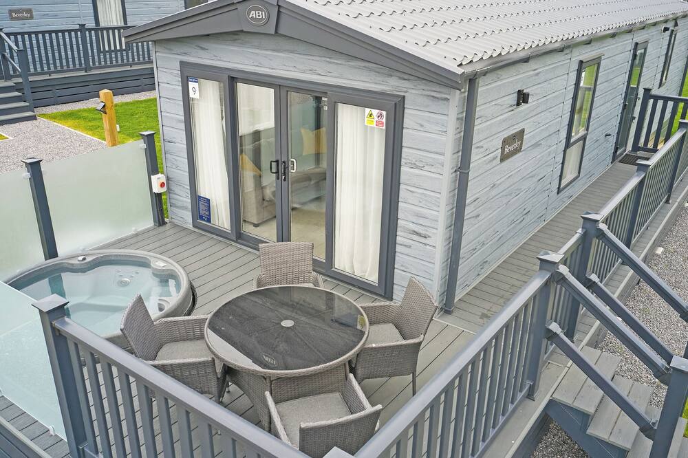 Plaitford House | Premium 2 bed HT Pet
