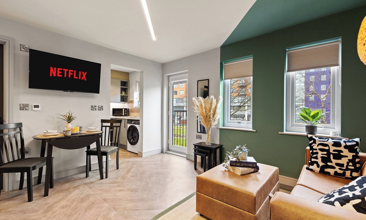 Sheffield Apartment | Premium Studio @ Victoria Court Stay Angels