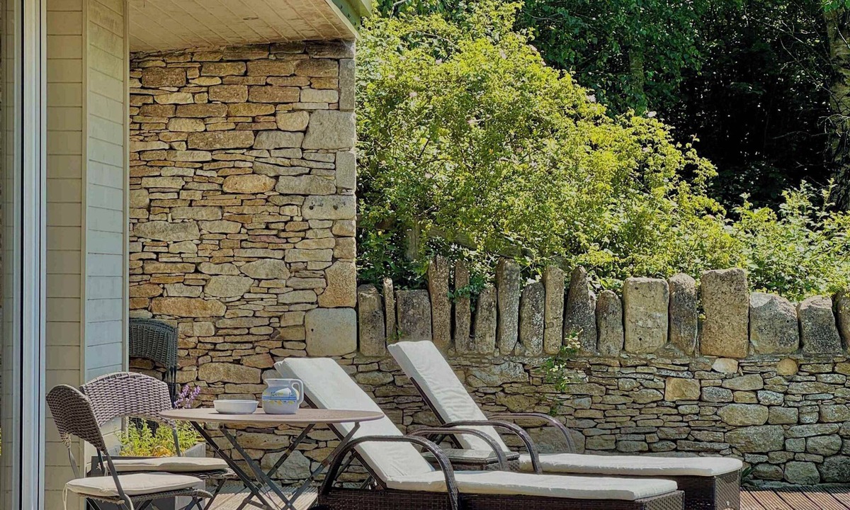 Bathford Cabin | Private Garden Studio with Countryside Views