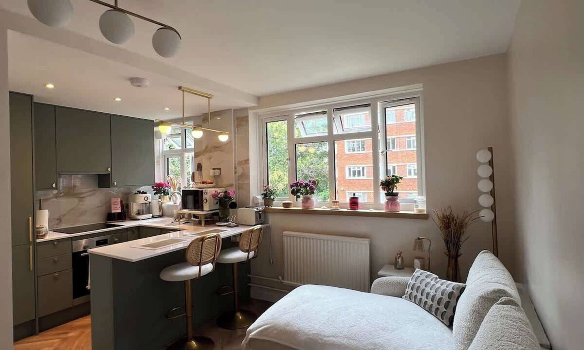 Putney Apartment | Putney: Chic Flat, River & Tube