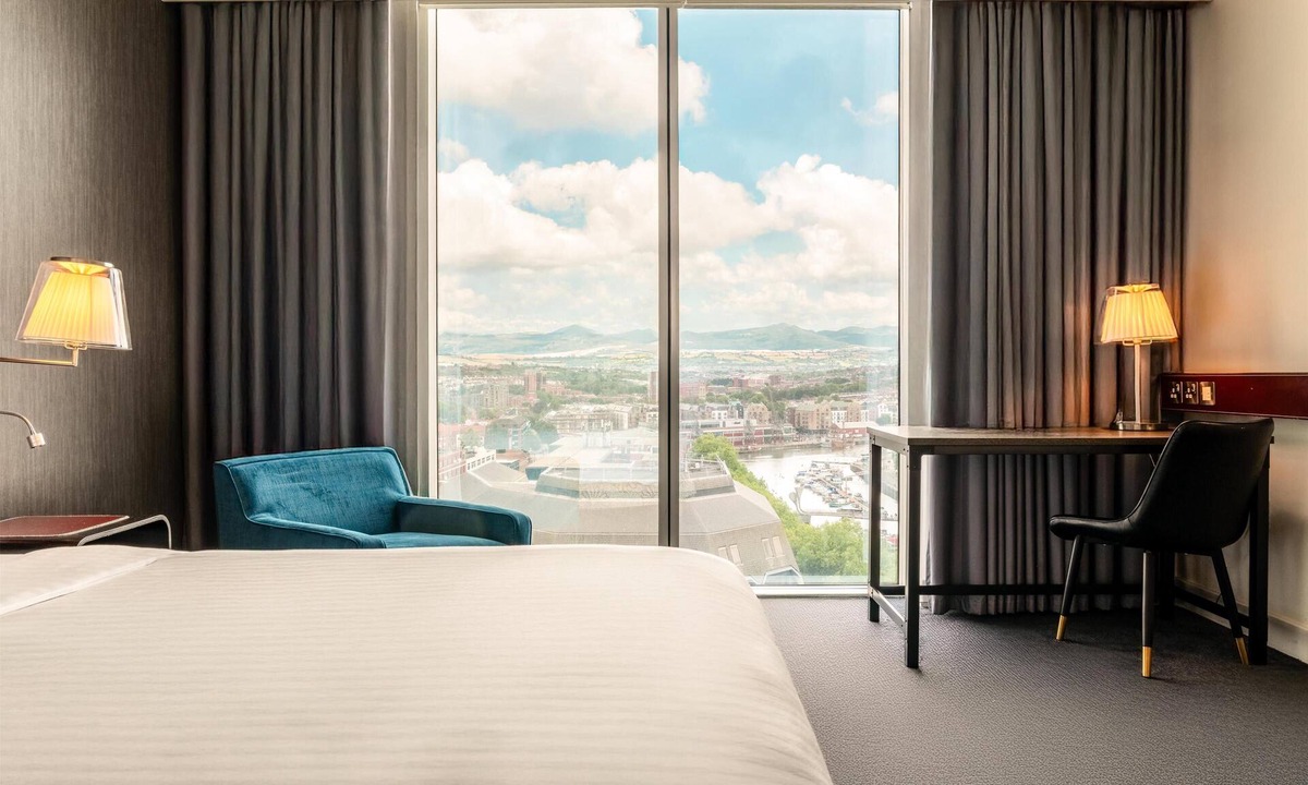 Bristol Floating Harbour Hotel | Radisson Blu Hotel Bristol