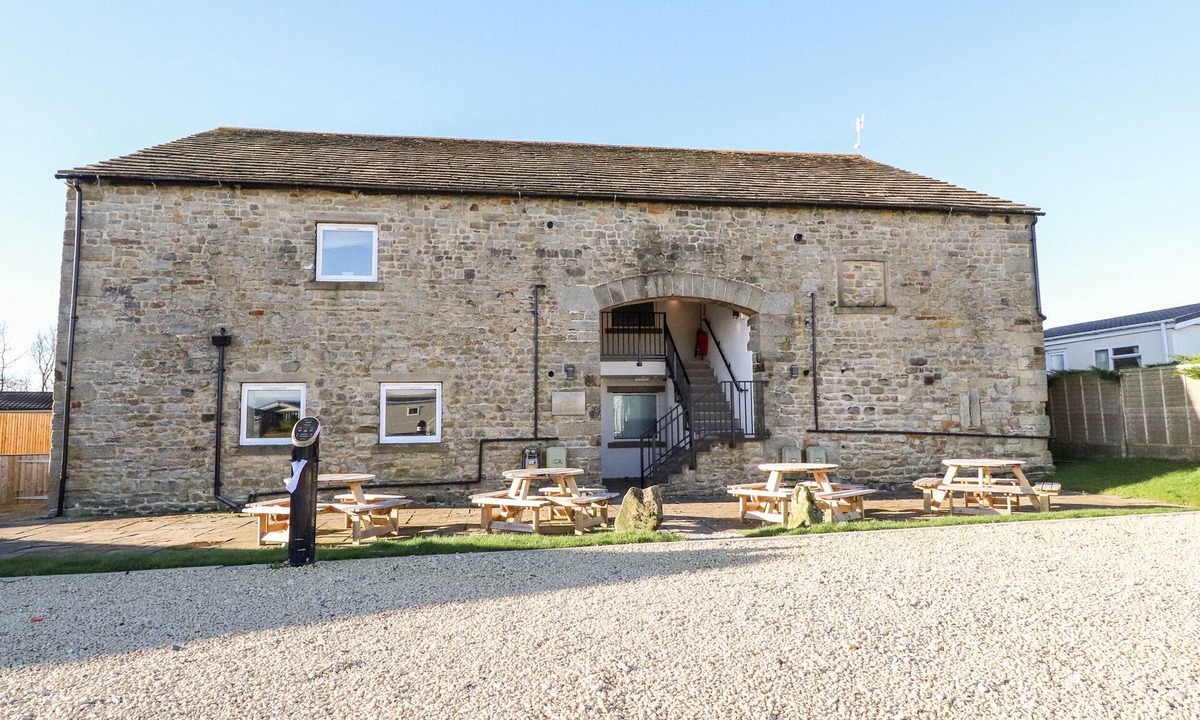 Tosside Cottage | RATHMELL, pet friendly, with pool in Long Preston