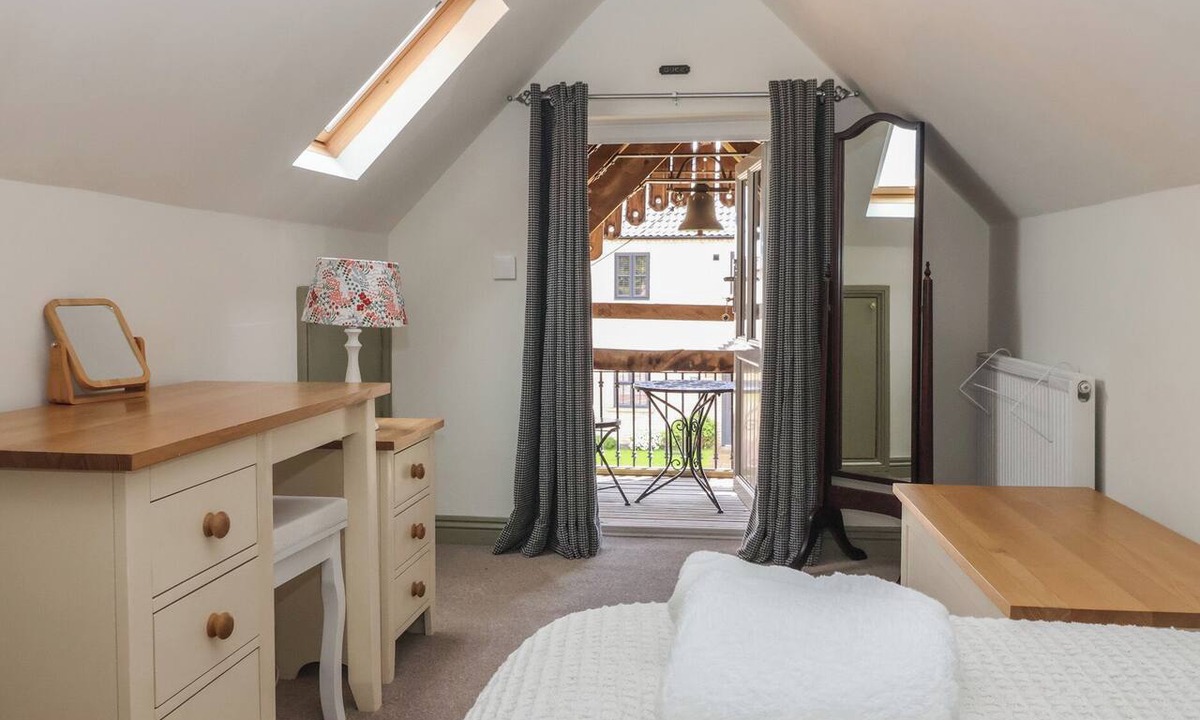 Leven Cottage | Redwoods