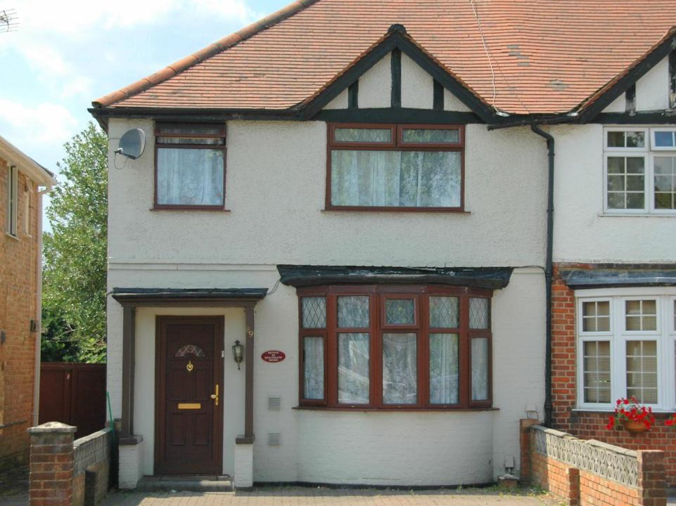 Feltham North House | Revive Lodge