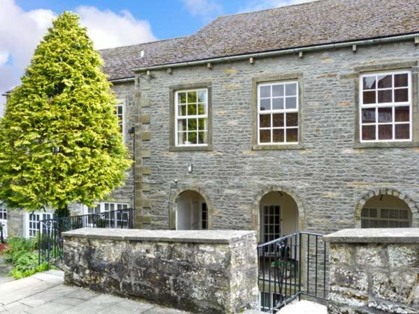 Airton Apartment | Riverside Walk
