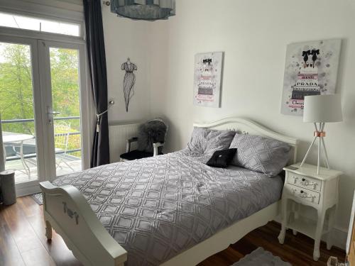 Croham House | Rizs home