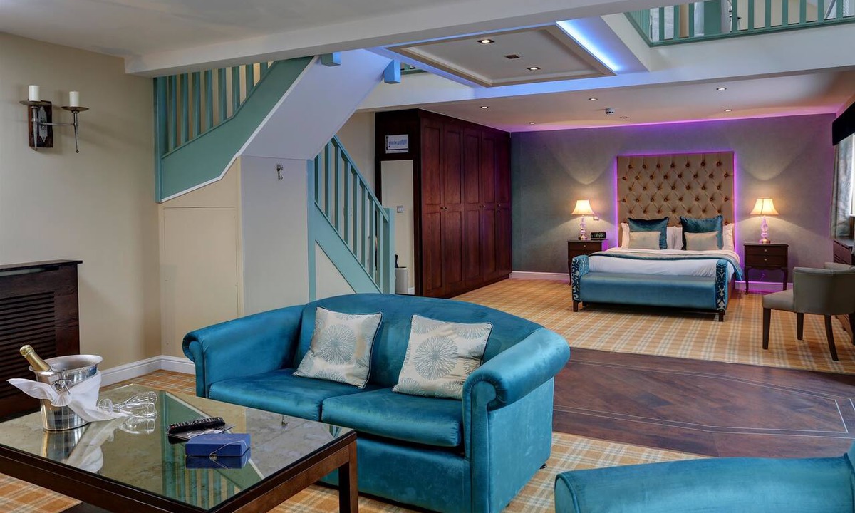 Badsworth Hotel | Rogerthorpe Manor Hotel