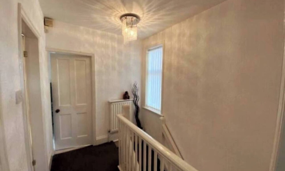 Holbrooks House | Room-double Spacious Room Near CBS Arena