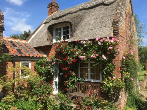 Ludham House | Rose Cottage