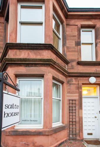 Gifford House | Sailte House