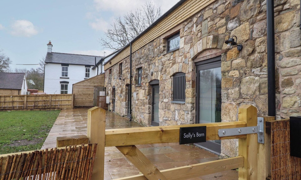 Chirk Bank Cottage | Sally's Barn