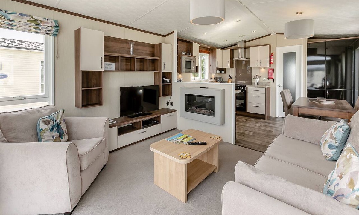 Looe House | Sandy Pebble Deluxe (Pet)