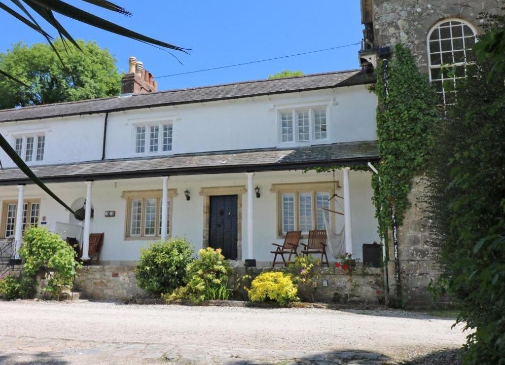 Pentewan House | Sea Cliff Cottage