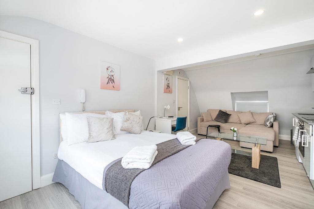 Blackheath Apartment | Securematics Superior Studio Apartments