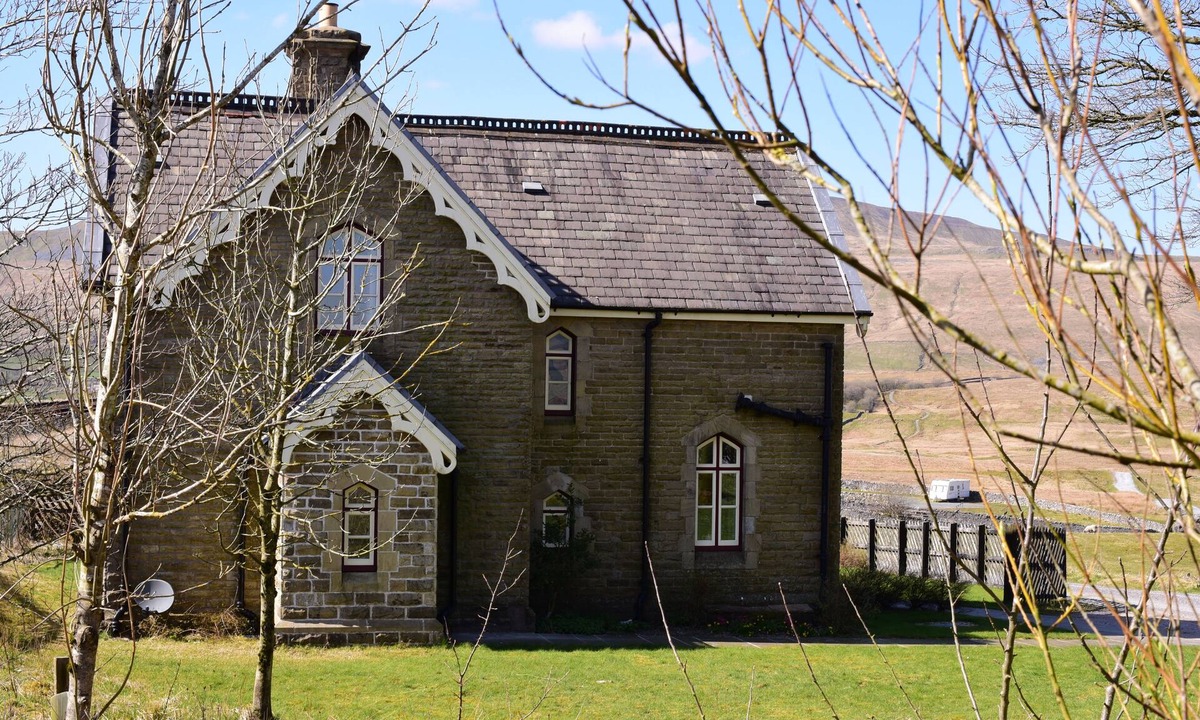 Gearstones House | Self-catering accommodation in the beautiful North Pennines in a lovingly restored station building,