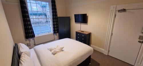 Wakefield House | SELF CHECK-IN QUICK ROOMz WAKEFIELD