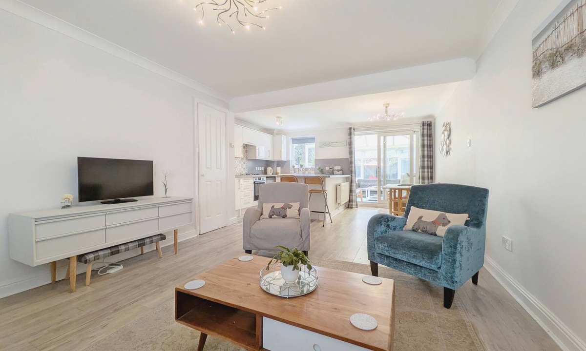 Selsey House | Shell Seekers - Selsey - a family house that sleeps 6 guests in 3 bedrooms
