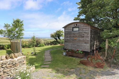 Llanfflewyn House | Shepherds Stone