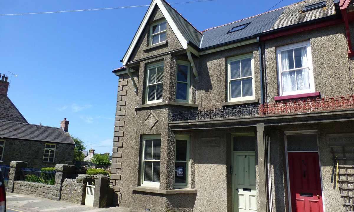 St Davids Apartment | Short summer breaks available!