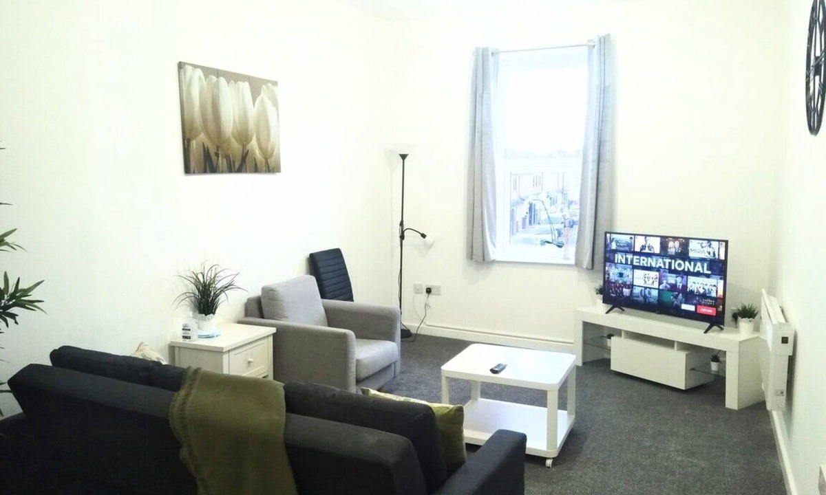 North Shields Apartment | Sigma Central Flat 3 is a 5min walk to the The famous Fish Quay and restaurants.