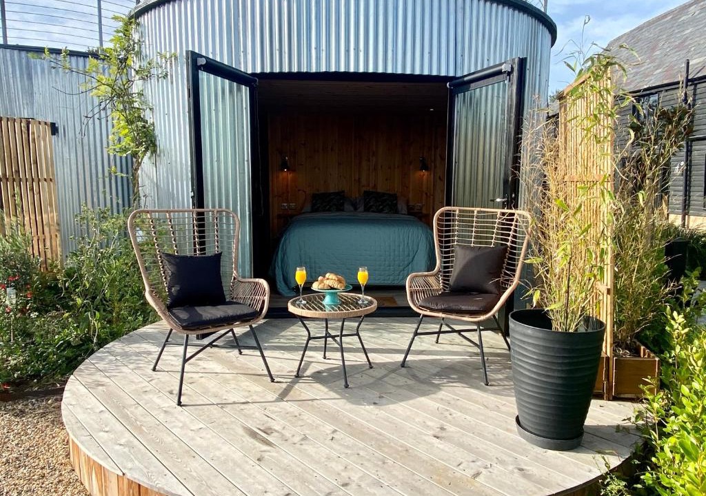 Dunmow Apartment | Silo Blue