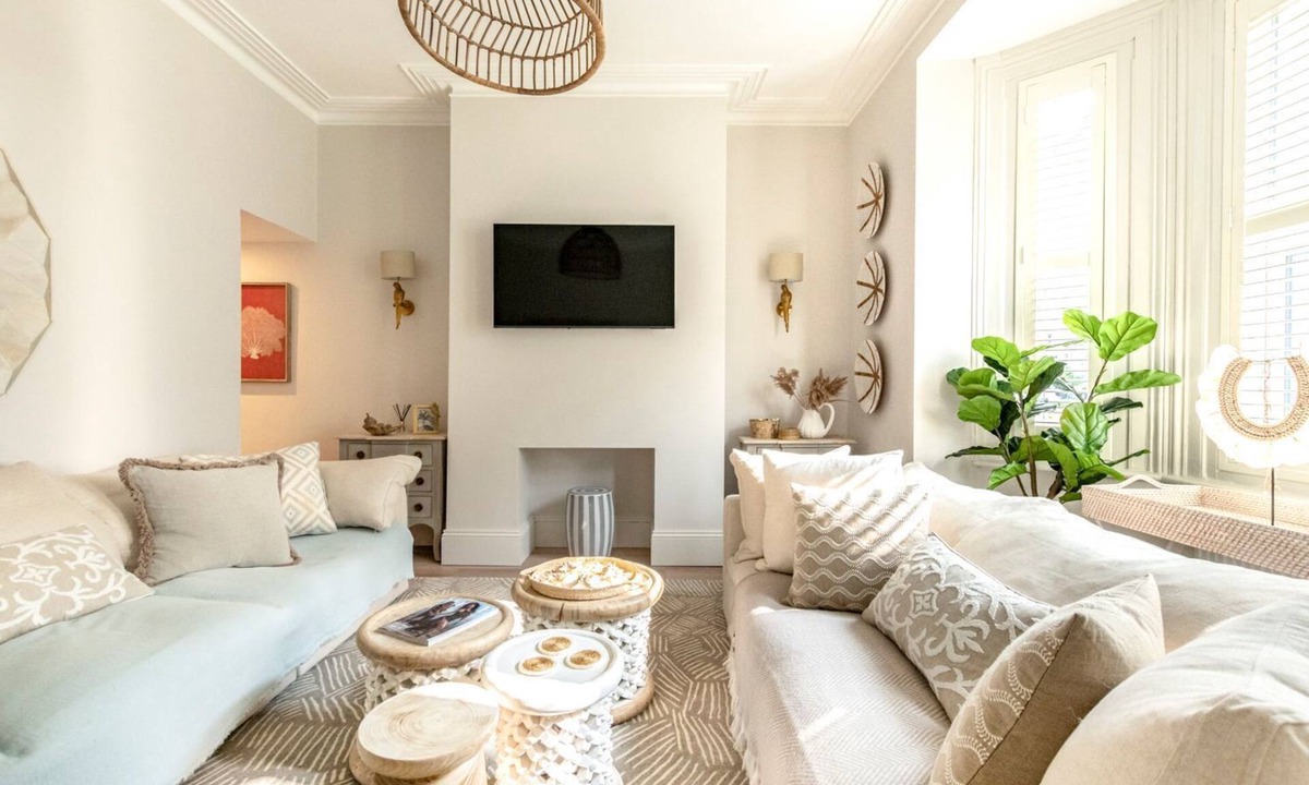 Bournemouth City Centre Apartment | Silver Shell - Five Bedroom Apartment, Sleeps 12
