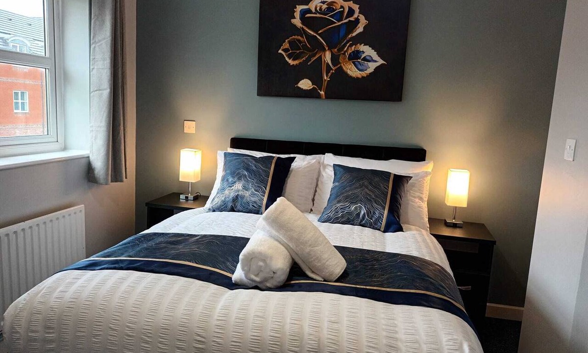 Oldbury House | Silverlight's Place - 2BR Home in Central Oldbury