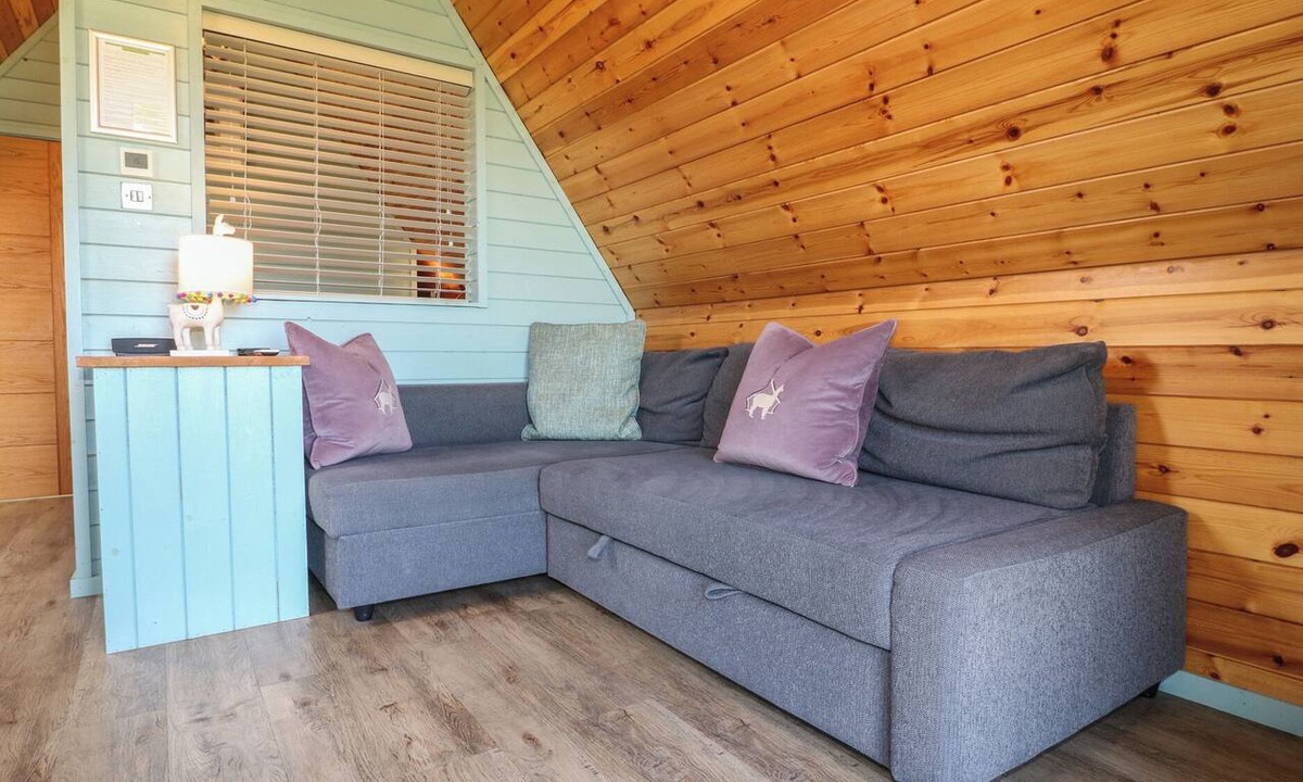 Loughborough Cottage | Skylark