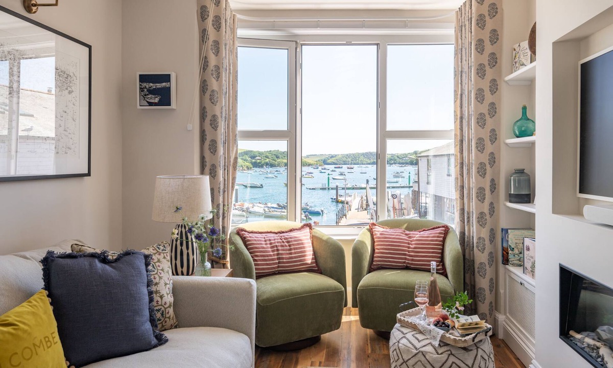 Salcombe Apartment | Slipways - an apartment that sleeps 4 guests in 2 bedrooms