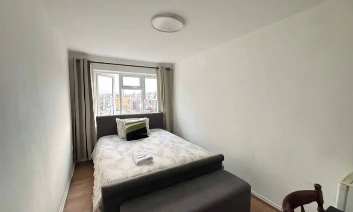 Tottenham House | SLT | Spacious Double Bedroom (Tottenham, London)