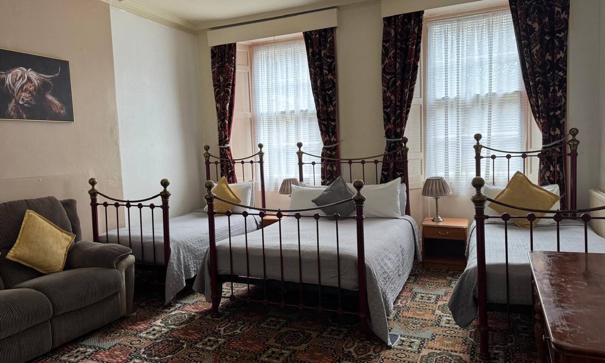 New Town House | Sofia Rooms