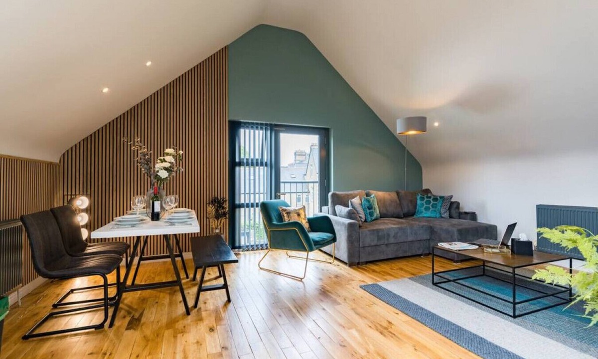 Roath Apartment | Spacious 2 Bed Loft Apartment
