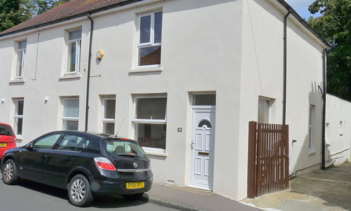 Sittingbourne House | Spacious 3-bedroom house with superfast Wi-Fi