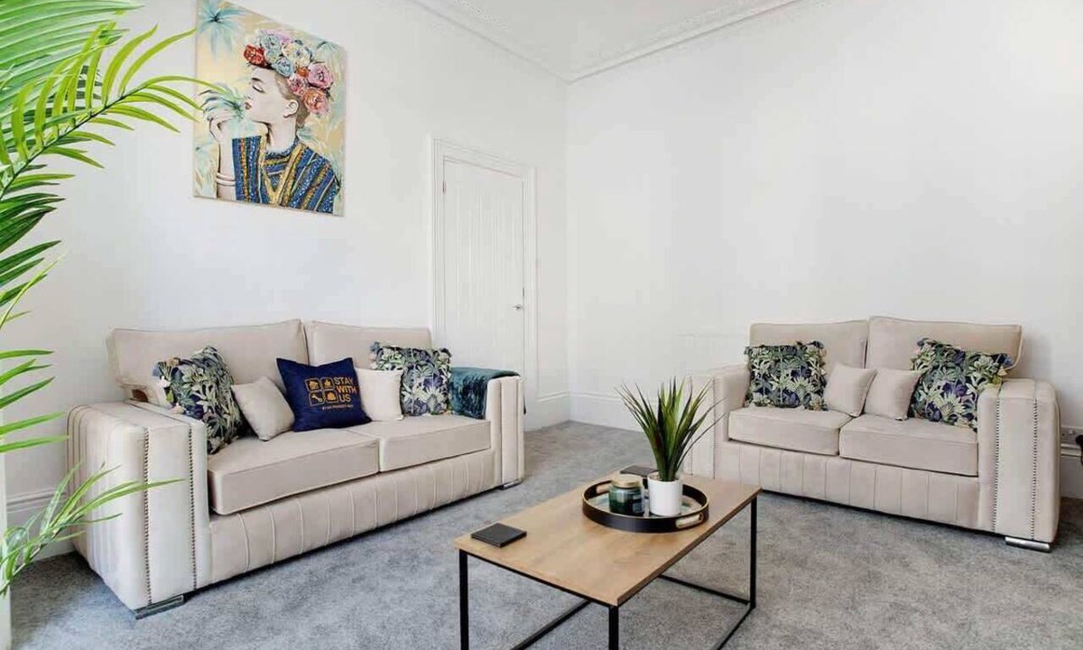 Sunderland Apartment | Spacious 4BR retreat Eden Vale | by Stay With Us