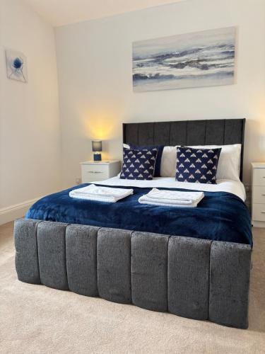 Ely Apartment | Spacious 5BR house close to Ely