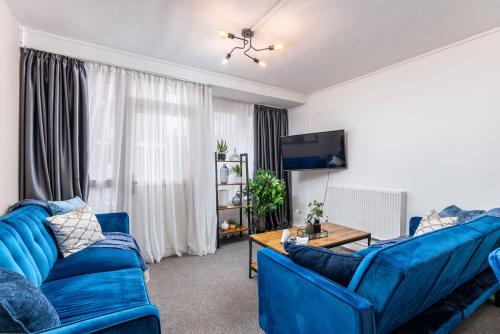 Cathedrals Apartment | Spacious and Modern 4 Bed Apartment next to Borough Station